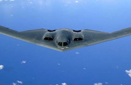 B2 stealth bombarderi napali libijske aerodrome