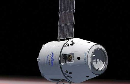 SpaceXov DragonLab u simulaciji orbite oko Zemlje