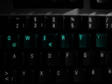 QWERTY tipkovnica