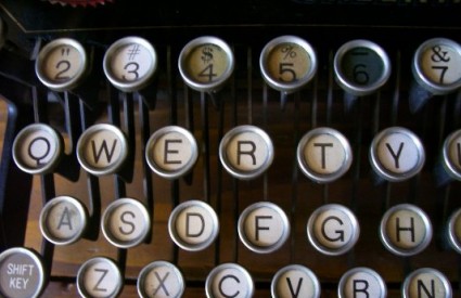 QWERTY tipkovnica