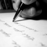 Ženi nakon 25 godina iz želuca izvađena olovka koja još uvijek piše