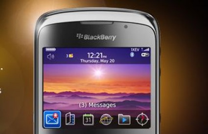BlackBerry Messenger izluđuje britansku policiju BlackBerry Messenger izluđuje britansku policiju