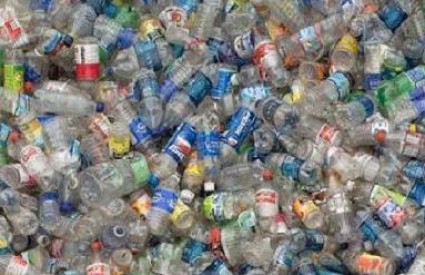 Novi način iskorištavanje odbačene plastike