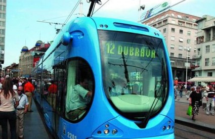 Pripazite kako se krećete u blizini tramvaja