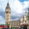 Zgrada parlamenta tone u Temzu, a Big Ben se naginje