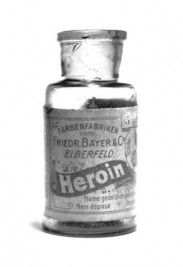 Bayerova bočica heroina, Wikipedia