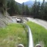 Pogledajte vožnju niz padine Alpa u „vlakiću smrti" koja oduzima dah