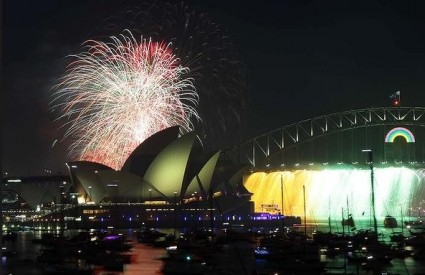 Sydneyska luka osvijetljena vatrometom