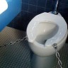 Kako uvjeriti muškarca da spušta dasku na wc-u