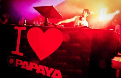 Papaya se drugu godinu za redom predstavlja u Londonu Papaya se drugu godinu za redom predstavlja u Londonu