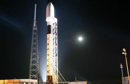 Falcon 9 je uspješno krenuo u prvu misiju