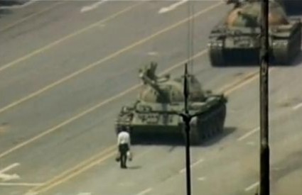 Legendarna snimka čovjeka koji je zaustavio tenkove na Tienanmenu