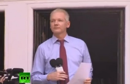 Assange je i dalje u ekvadorskom veleposlanstvu u Londonu