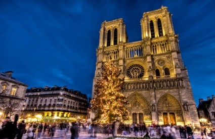 Veličanstvena Notre Dame slavi obljetnicu
