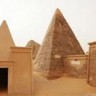 Otkopano 30-ak malih piramida u Sudanu