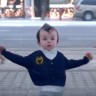 Evian bebe su se vratile i opako plešu :)