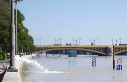 Danas se očekuje vrhunac vodenog vala u Budimpešti