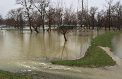 Olujni vjetrovi i kiša donijeli poplave