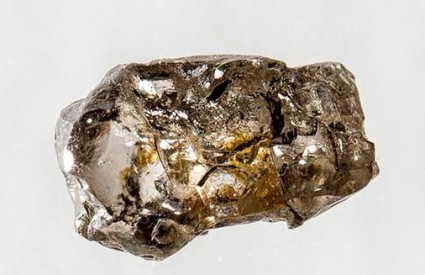 Jeftini dijamant koji potvrđuje Julesa Vernea