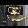 Provokativna instalacija na Times Squareu