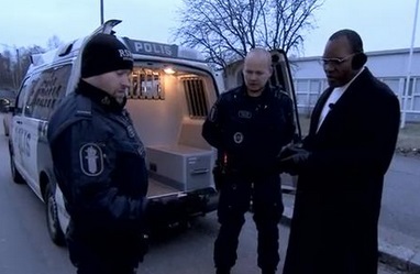 Norveški policajci obično hodaju bez oružja