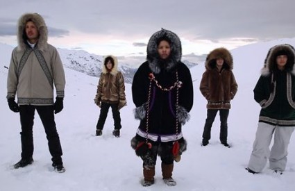 Moderna kultura je šok za mlade Eskime