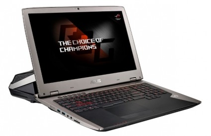 ASUS GX700 - prvi laptop s vodenim hlađenjem
