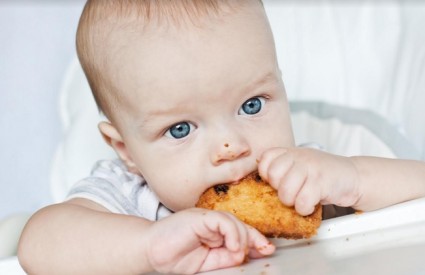 Kako nahraniti bebača? :)