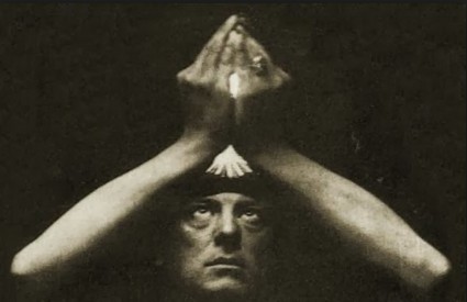 Aleister Crowley borio se protiv nacista magijom
