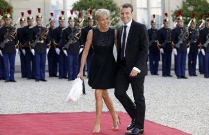 Emmanuel Macron i Brigitte Trogneux su iznimka