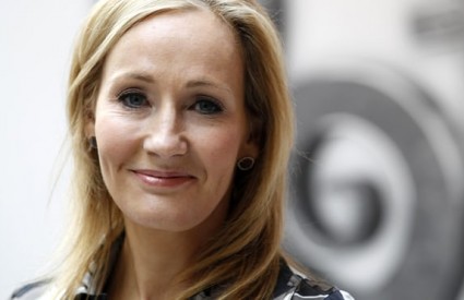 J.K. Rowling i dalje mlati lovu