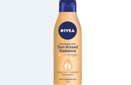 NIVEA Sun-Kissed Radiance Body losion za tamnjenje