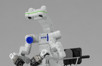 Epsonov sjajni robot