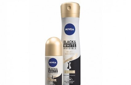 NIVEA Black & White Invisible Silky Smooth dezodorans 