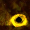 Pogledajte kako crna rupa uništava zvijezdu