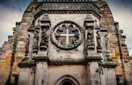 Čudno, da kažemo pristojno... Čudno, da kažemo pristojno...