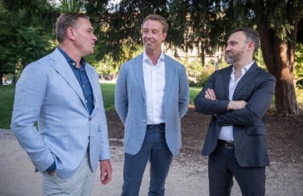 Šire se dalje... Šire se dalje...