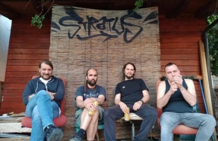 Punokrvna punk večer