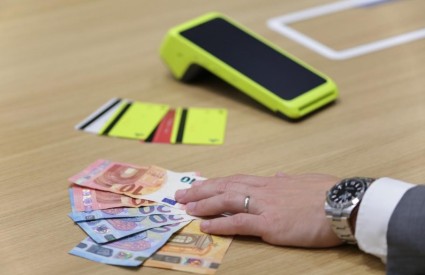 Kako vi plaćate?